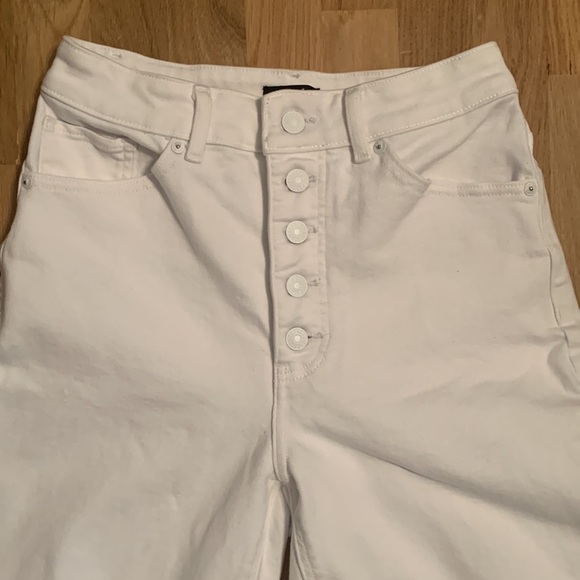 EXPRESS Curvy Mom Jeans Super High Rise Button Fly White Ankle Pants Women’s 4 - Picture 2 of 11
